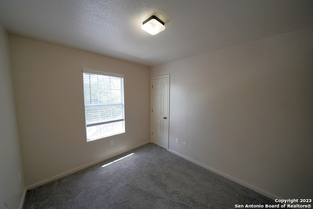 Image 27 of 33 For 5005 Stowers Blvd
