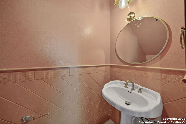 Image 21 of 42 For 7823 Braun Circle