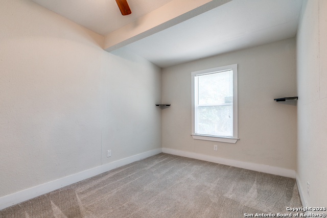 Image 18 of 25 For 104 Cactus St