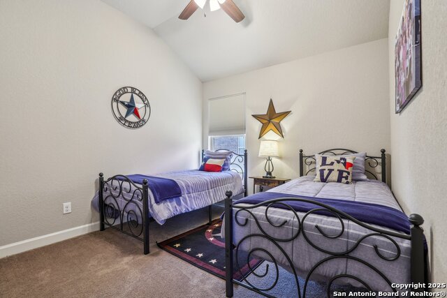 Listing photo id 36 for 1047 Daylan Heights