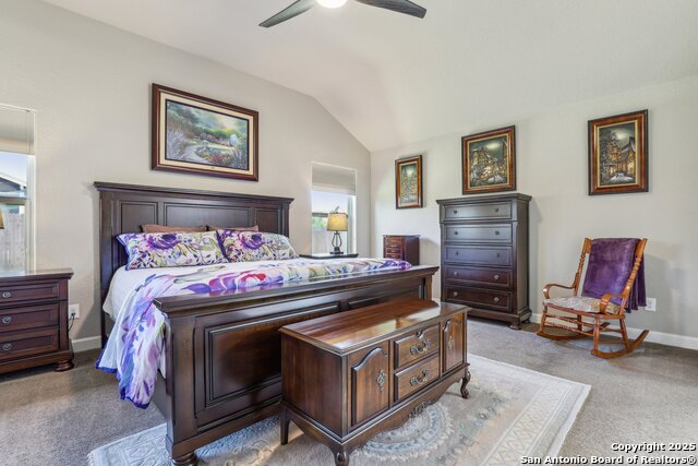 Listing photo id 41 for 1047 Daylan Heights