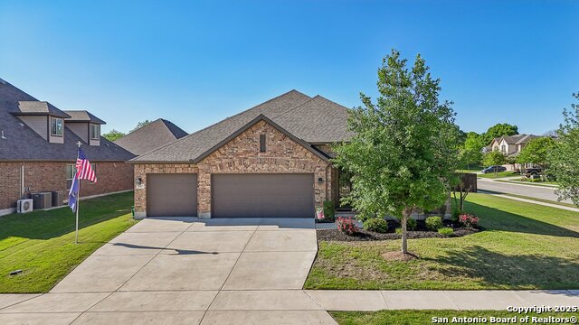 Listing photo id 64 for 1047 Daylan Heights