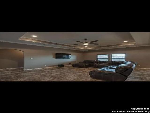 Listing photo id 5 for 8318 Excalibur Rd
