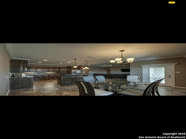 Listing photo id 6 for 8318 Excalibur Rd