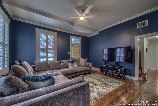 Image 10 of 42 For 801 Pine N 