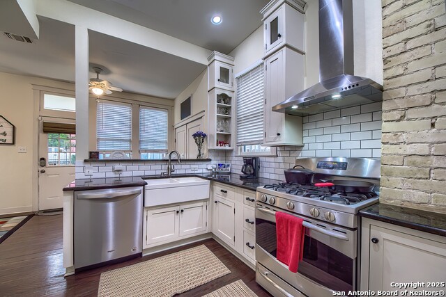 Image 12 of 42 For 801 Pine N 
