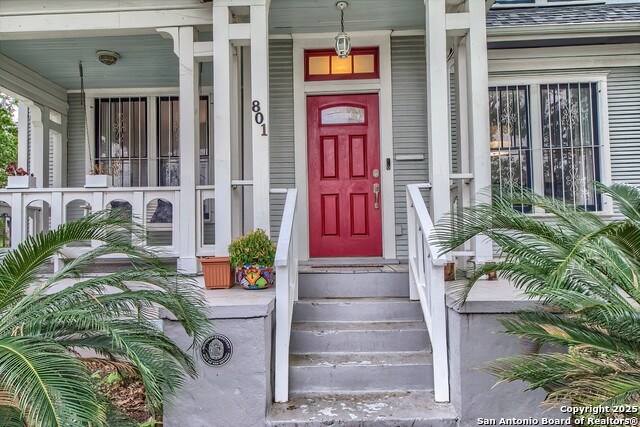 Image 2 of 42 For 801 Pine N 