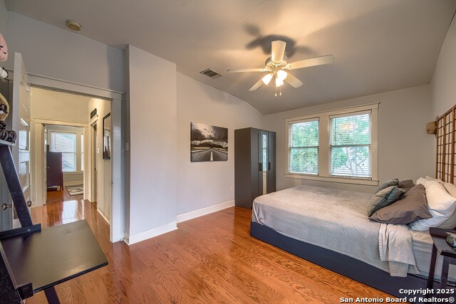Image 22 of 42 For 801 Pine N 