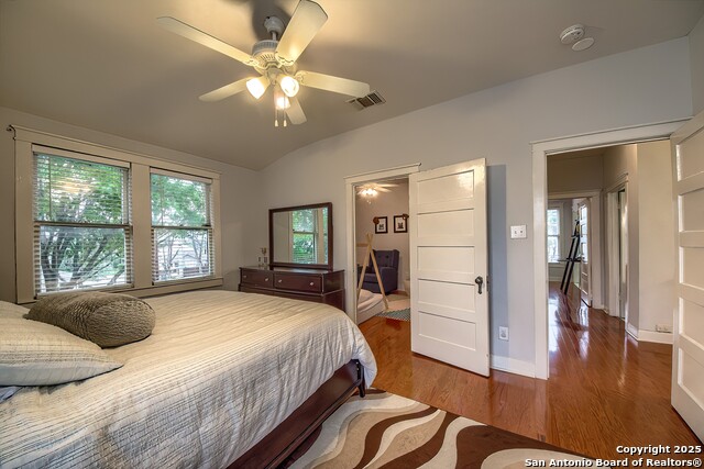 Image 26 of 42 For 801 Pine N 