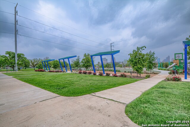 Image 34 of 42 For 801 Pine N 
