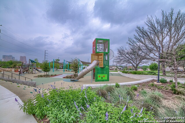 Image 35 of 42 For 801 Pine N 