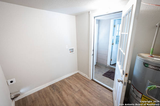 Listing photo id 17 for 875 Utopia