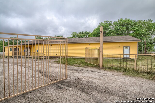 Listing photo id 0 for Address Not Provided
