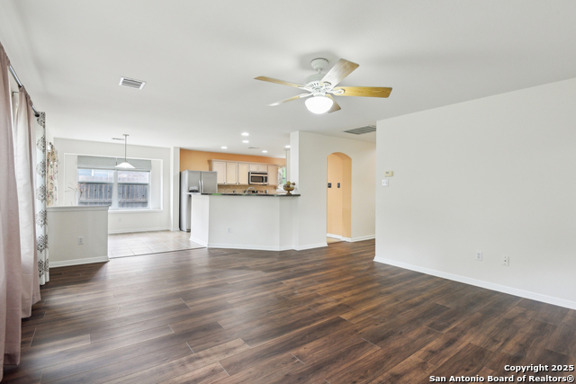 Image 10 of 43 For 240 Tierra Grande