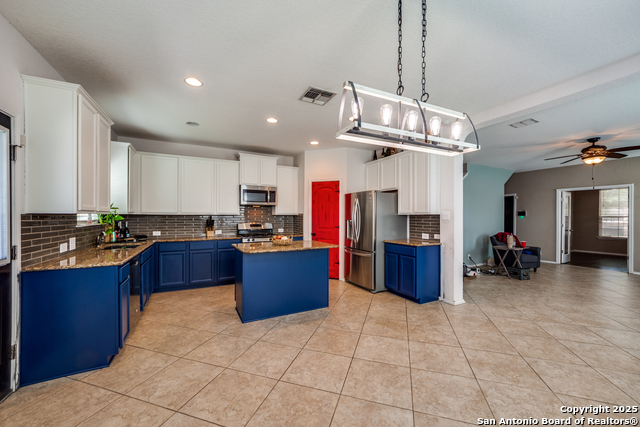 Listing photo id 12 for 9103 Quihi Way