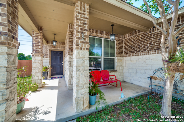 Listing photo id 1 for 9103 Quihi Way