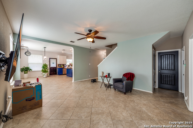 Listing photo id 3 for 9103 Quihi Way