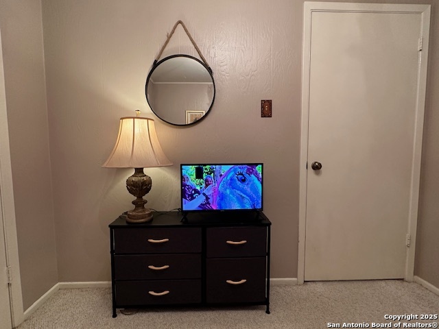 Image 18 of 23 For 8702 Village  302