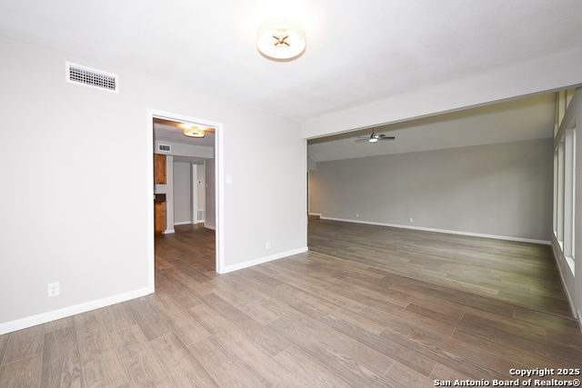 Image 11 of 30 For 9230 Bingham