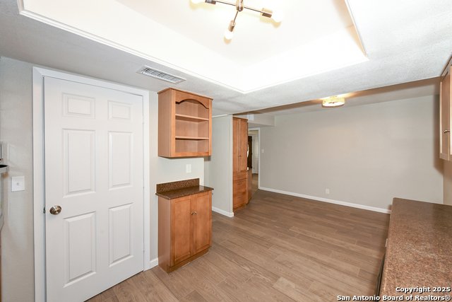 Image 15 of 30 For 9230 Bingham