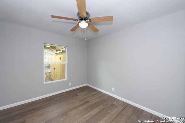 Image 19 of 30 For 9230 Bingham