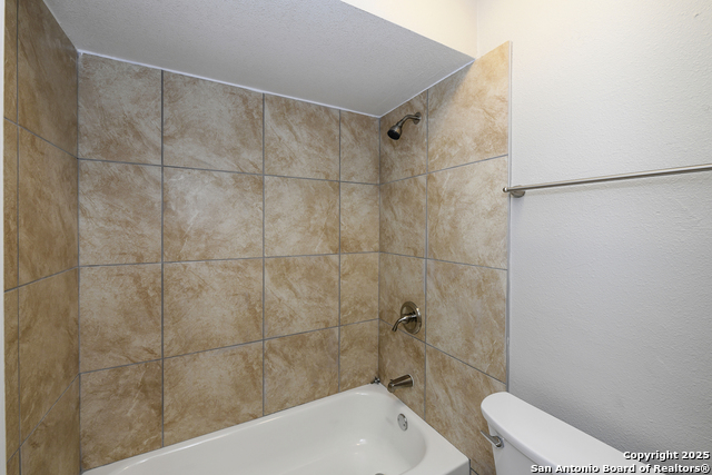 Image 23 of 30 For 9230 Bingham