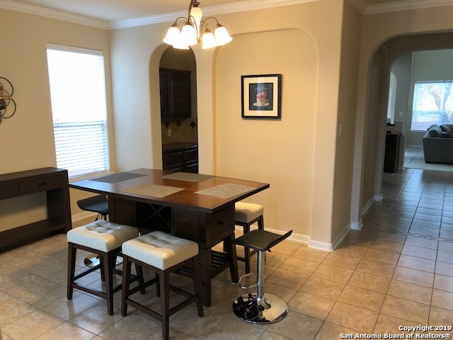 Listing photo id 12 for 3206 Briscoe Trail
