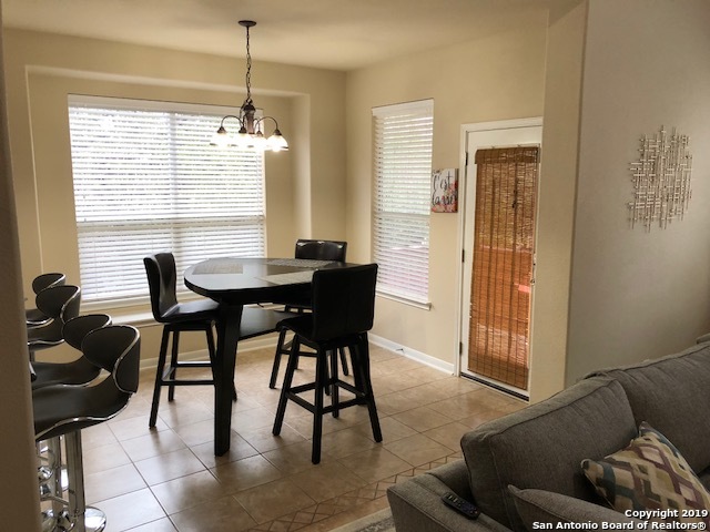 Listing photo id 14 for 3206 Briscoe Trail