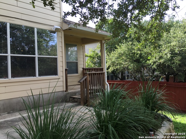 Listing photo id 20 for 3206 Briscoe Trail
