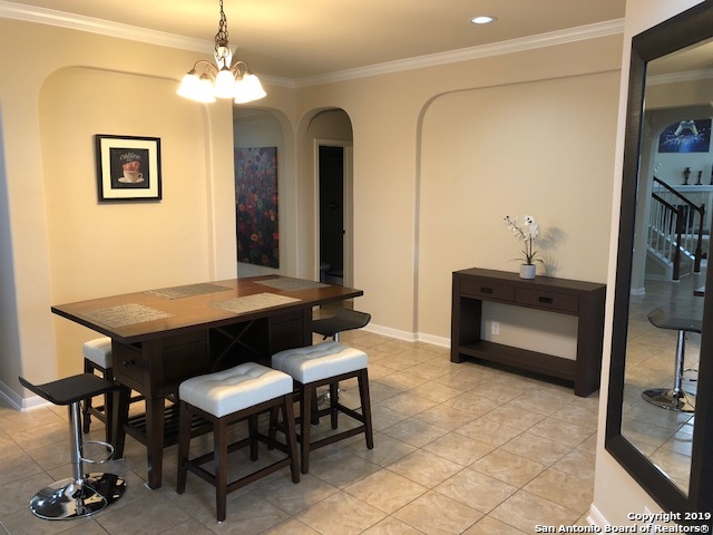 Listing photo id 5 for 3206 Briscoe Trail