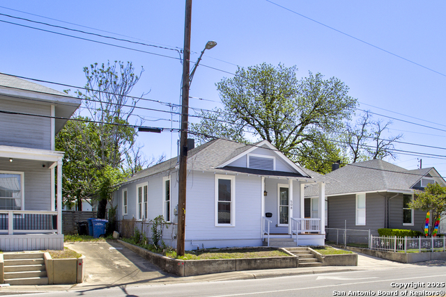 Image 3 of 29 For 508 Cherry St N