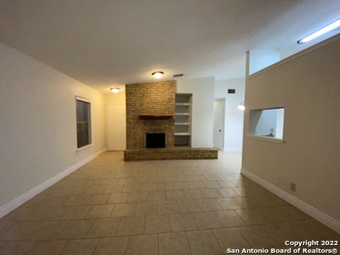Image 4 of 19 For 14429 Woods Hole Dr