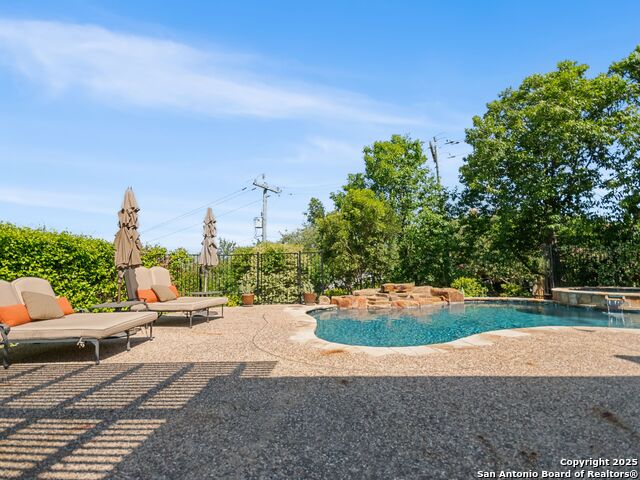 Image 39 of 42 For 254 Verbena Hill