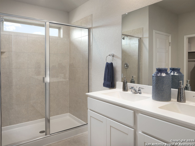 Listing photo id 4 for 29522 Clanton Pass