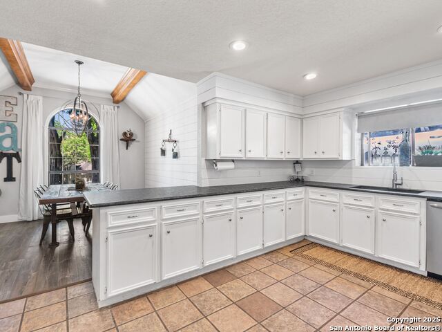 Image 12 of 45 For 834 Candlewood