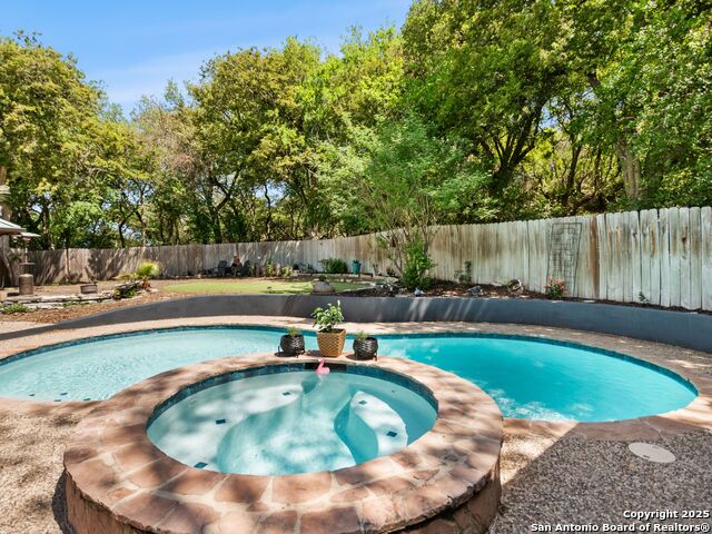 Image 30 of 45 For 834 Candlewood