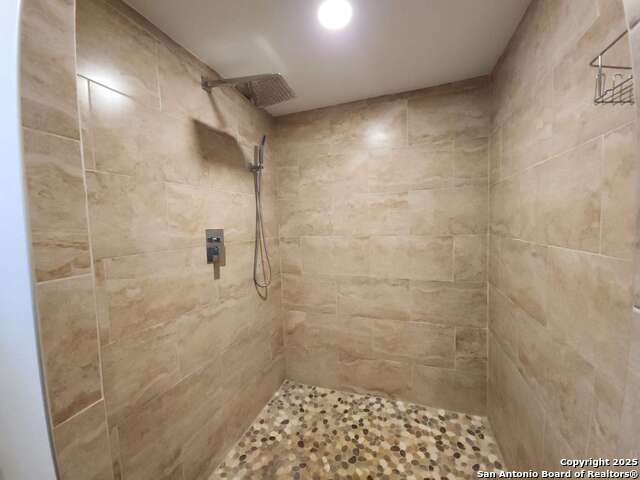 Image 11 of 12 For 14122 Churchill Estates  1104