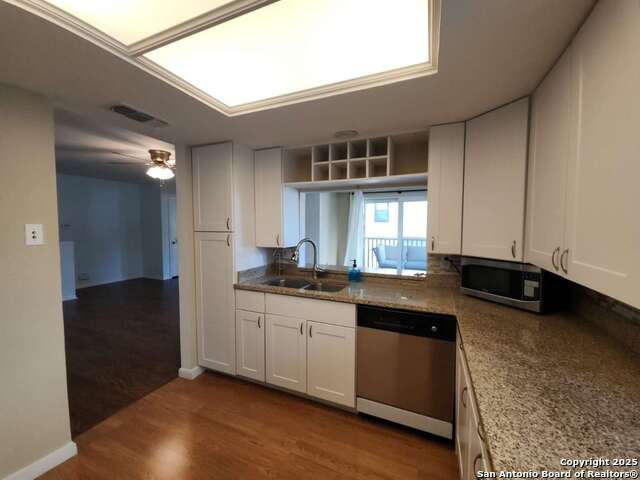Image 3 of 12 For 14122 Churchill Estates  1104