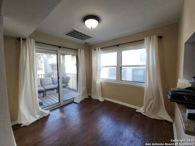 Image 5 of 12 For 14122 Churchill Estates  1104