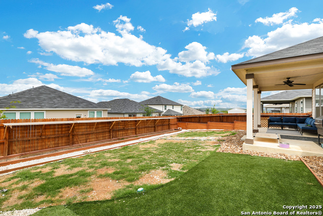 Image 21 of 26 For 227 W Boerne Harbor
