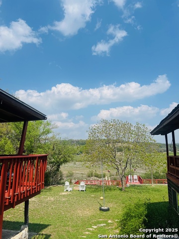 Listing photo id 12 for 280 Lakeshore Dr N
