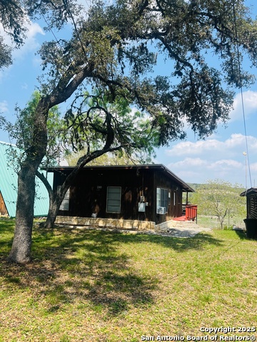 Listing photo id 0 for 280 Lakeshore Dr N