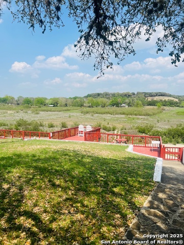 Listing photo id 1 for 280 Lakeshore Dr N