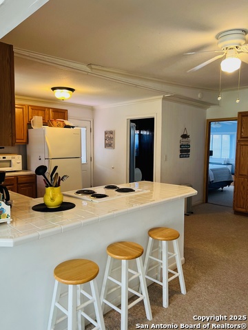 Listing photo id 2 for 280 Lakeshore Dr N