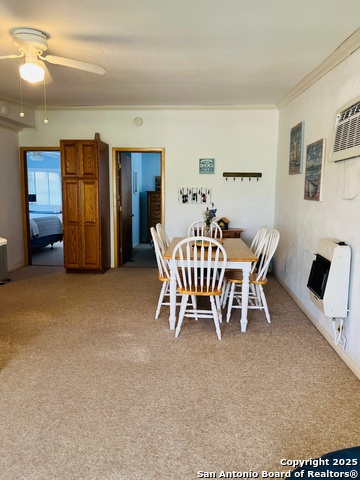 Listing photo id 5 for 280 Lakeshore Dr N