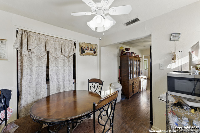 Listing photo id 14 for 556 Gode  