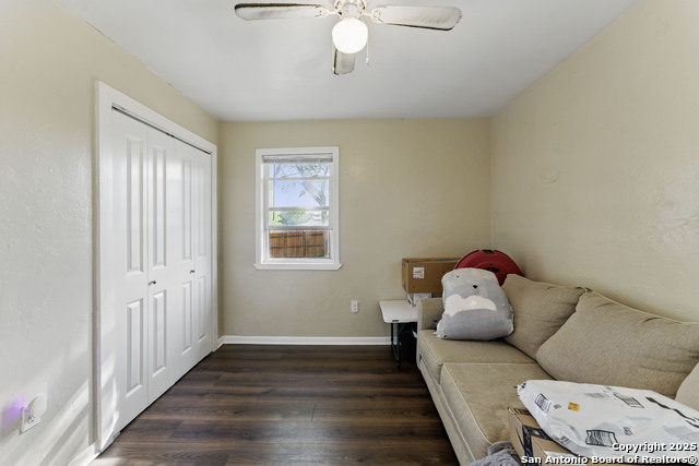 Listing photo id 17 for 556 Gode  