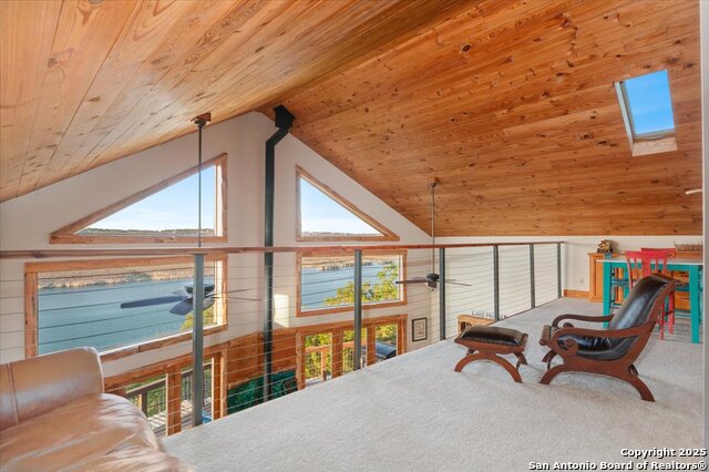Listing photo id 15 for 21008 W Lakeshore Dr