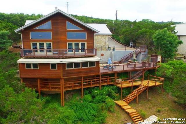 Listing photo id 0 for 21008 W Lakeshore Dr