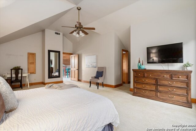 Listing photo id 18 for 21008 W Lakeshore Dr